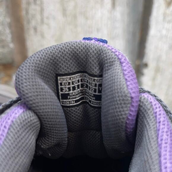 Keen Kids Sneakers in Purple and Gray - Picture 6 of 6